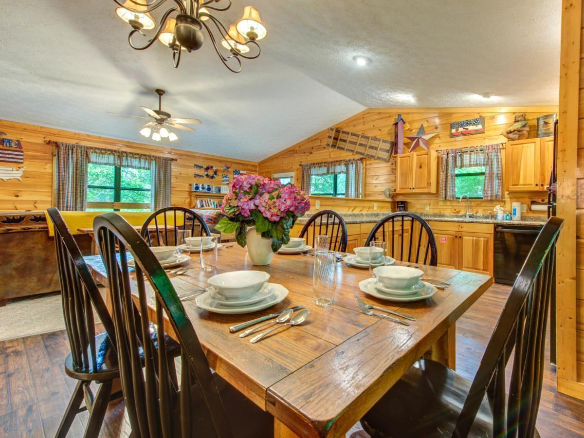 Great Expectations, 3 Bedrooms, Fireplace, Pool Table, Hot Tub, Sleeps 10 Gatlinburg Ngoại thất bức ảnh
