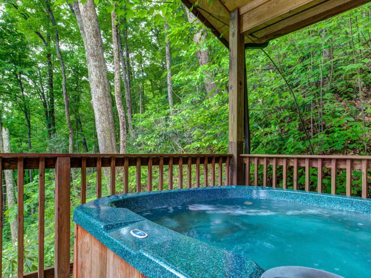 Great Expectations, 3 Bedrooms, Fireplace, Pool Table, Hot Tub, Sleeps 10 Gatlinburg Ngoại thất bức ảnh